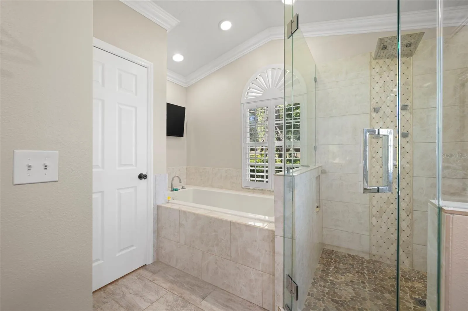2113 LAINDALE PL