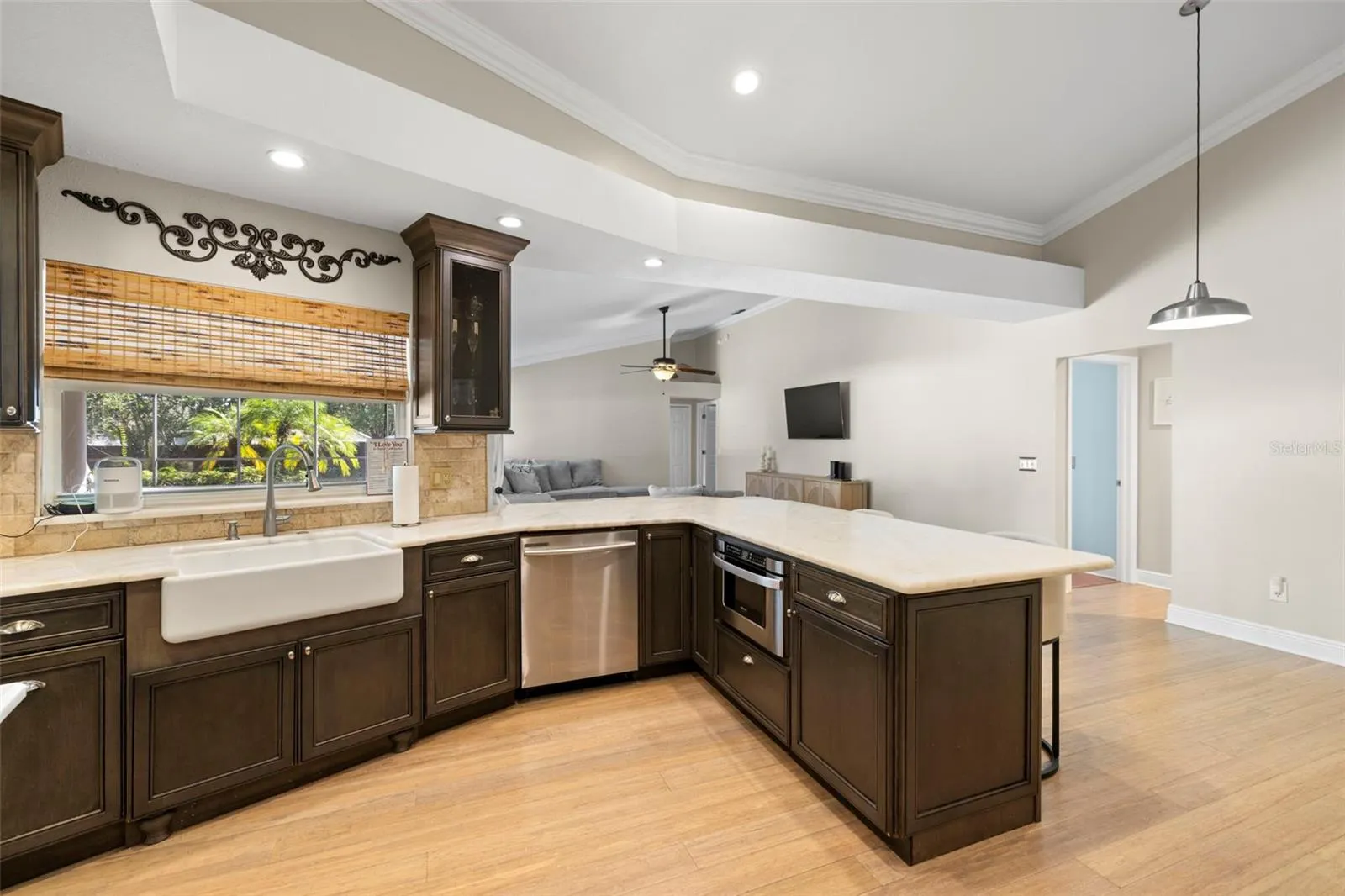 2113 LAINDALE PL