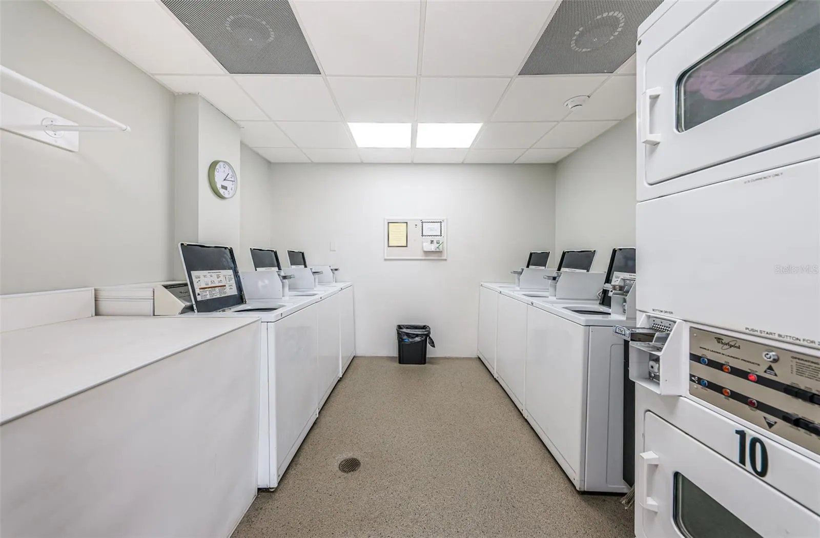 6145 SUN BLVD #107, #107