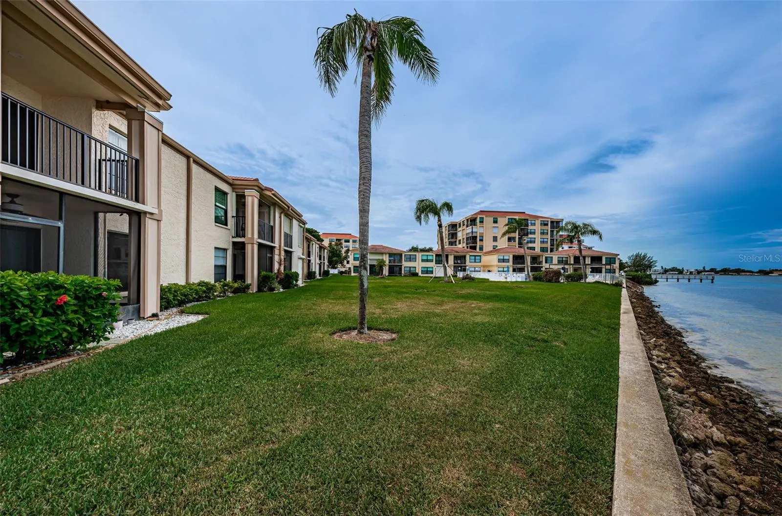 6145 SUN BLVD #107, #107