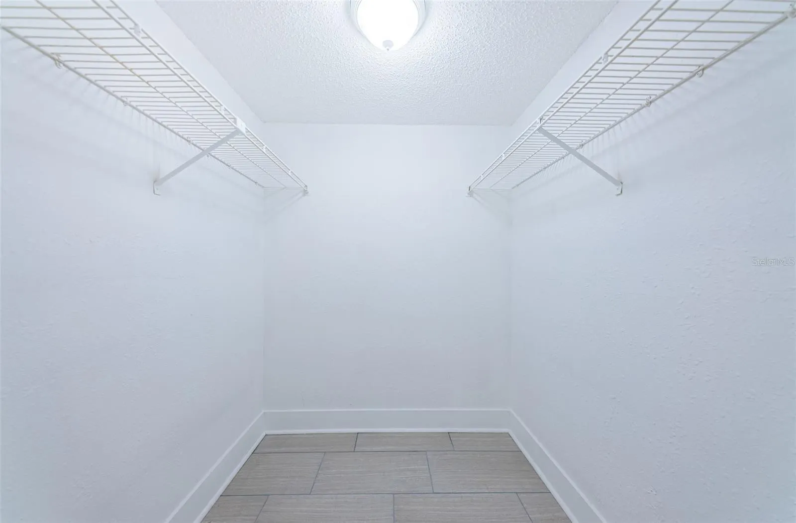 6145 SUN BLVD #107, #107