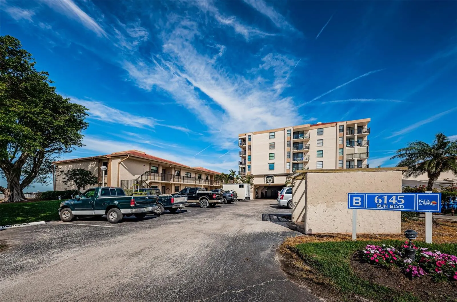 6145 SUN BLVD #107, #107