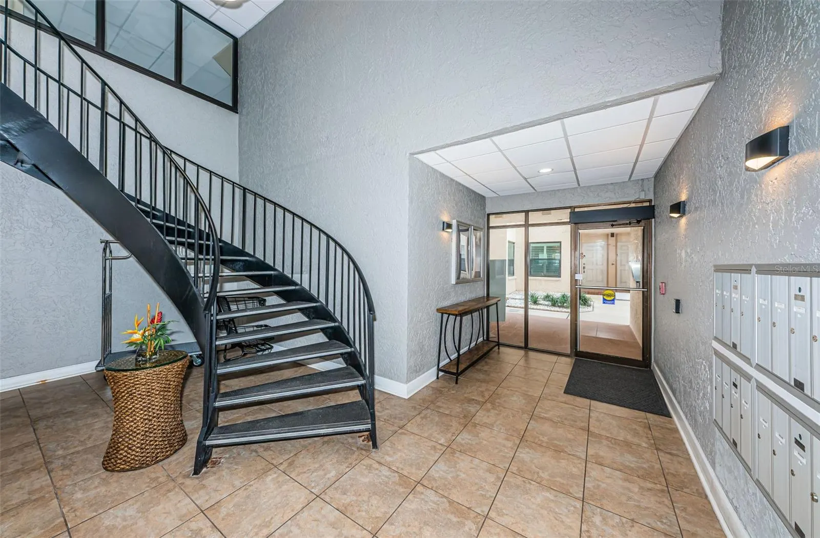 6145 SUN BLVD #107, #107