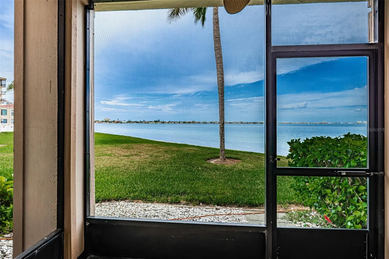 6145 SUN BLVD #107, #107