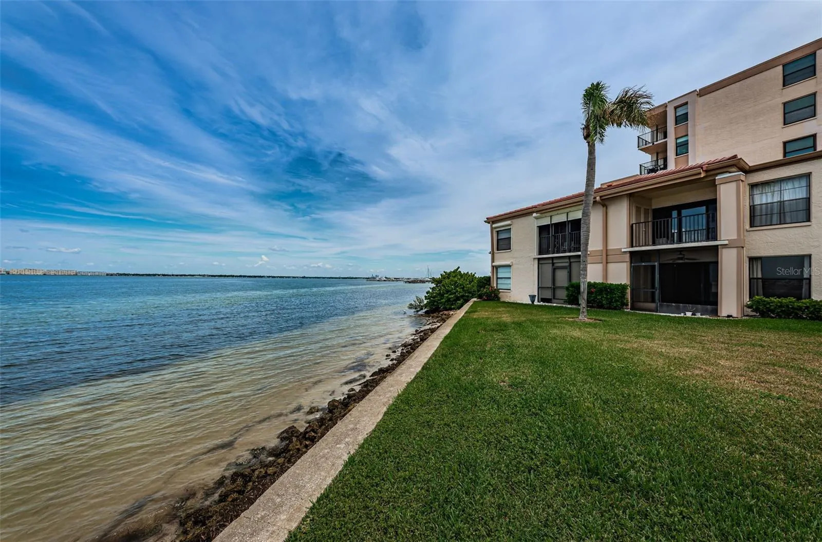 6145 SUN BLVD #107, #107