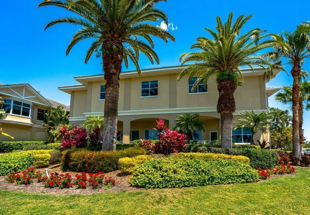 6145 SUN BLVD #107, #107