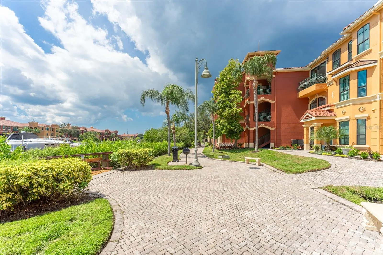 2741 VIA CIPRIANI #934B, #934B