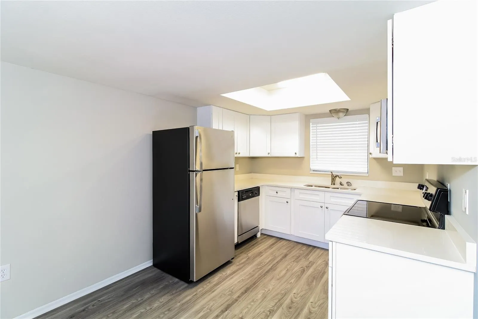 4146 PALAU DR