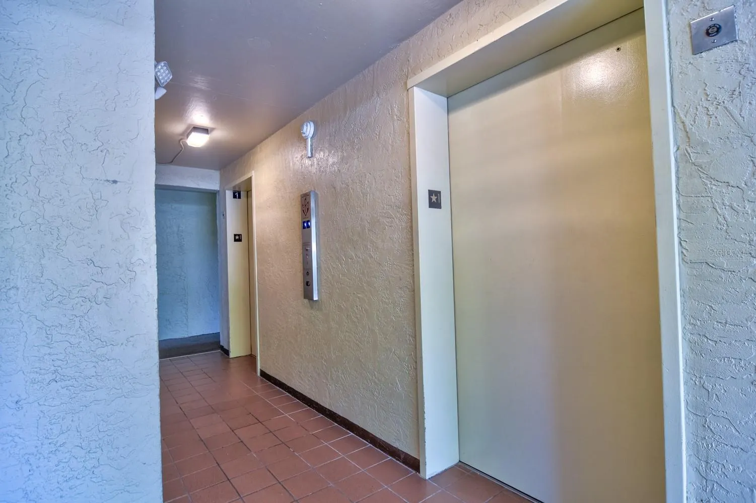 900 COVE CAY DR #5A, #5A