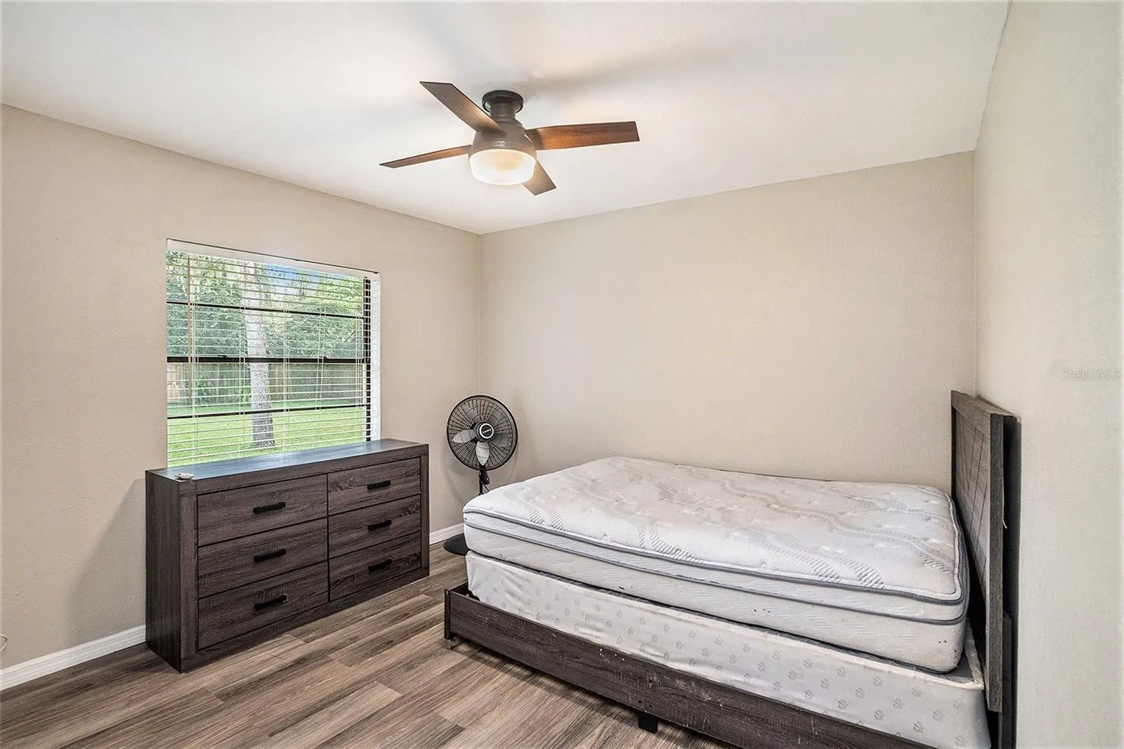113 BLOOMINGFIELD DR