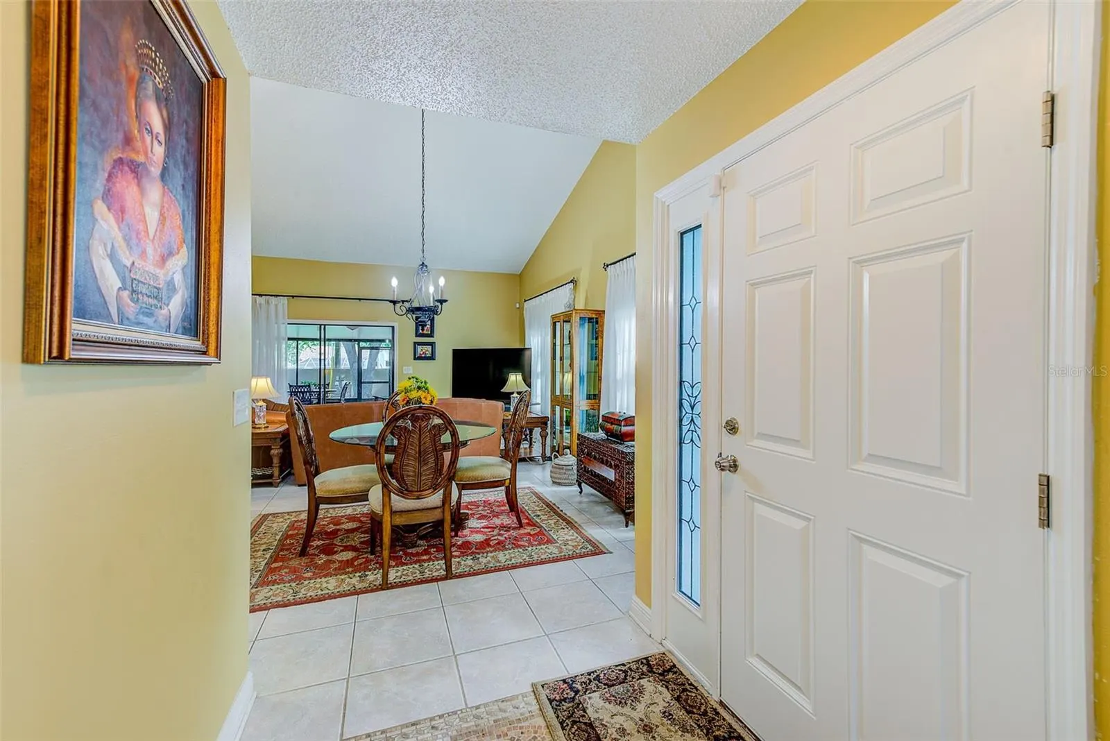 2728 BENTLEY DR
