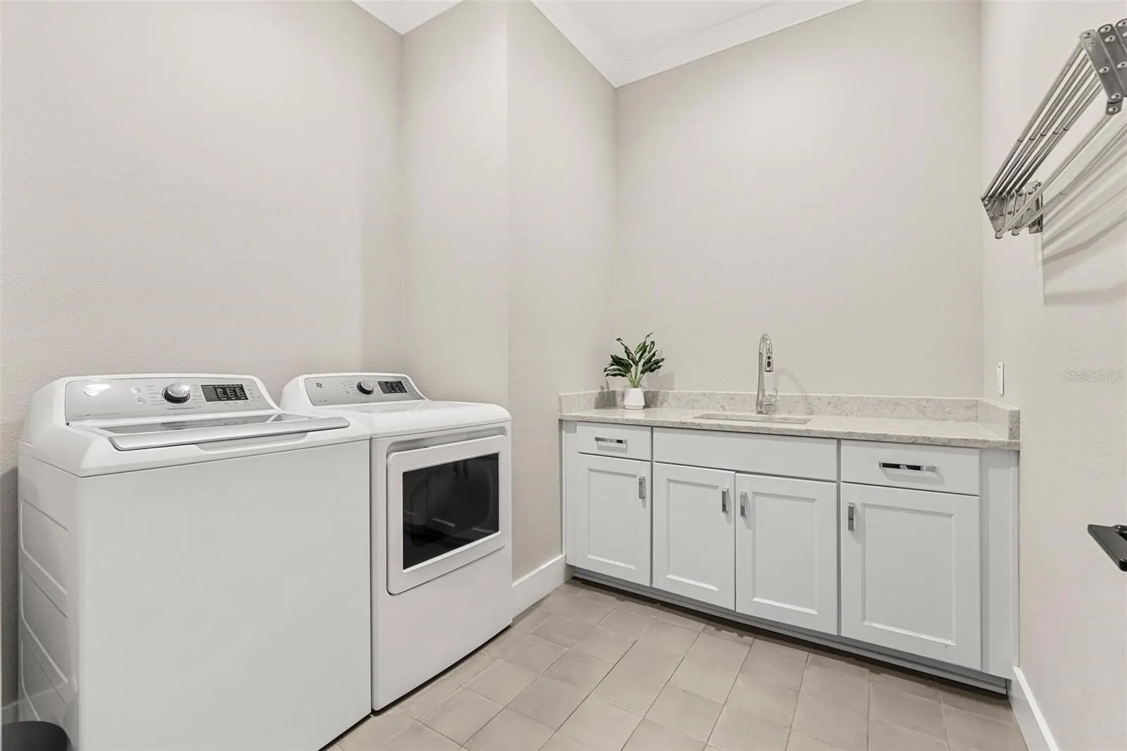 3314 W VILLA ROSA ST