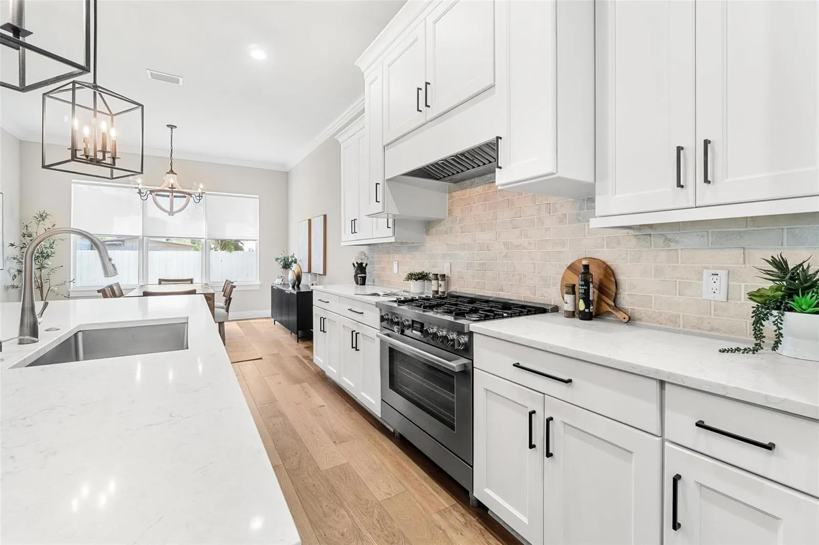 3314 W VILLA ROSA ST