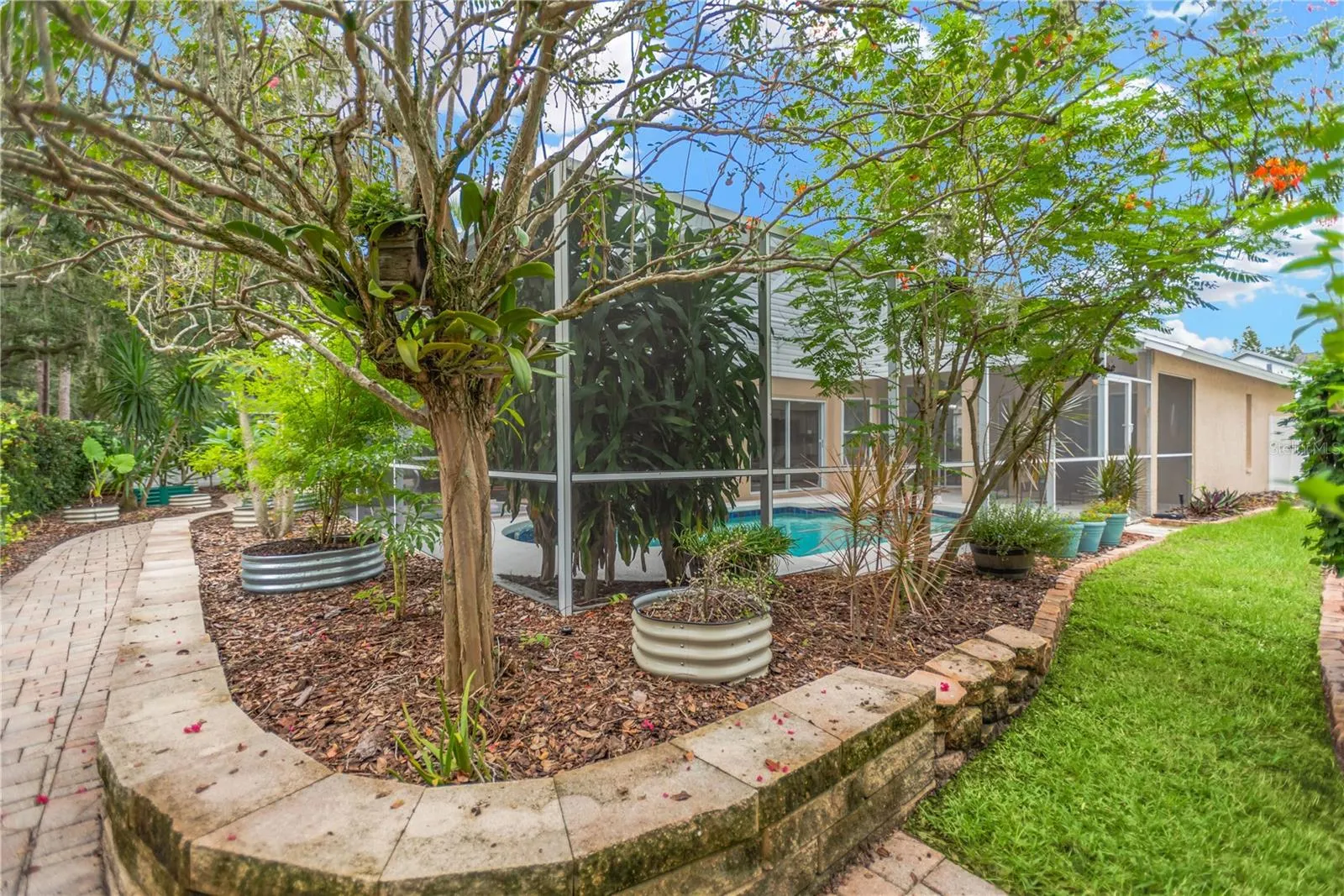 9806 SUNNYOAK DR