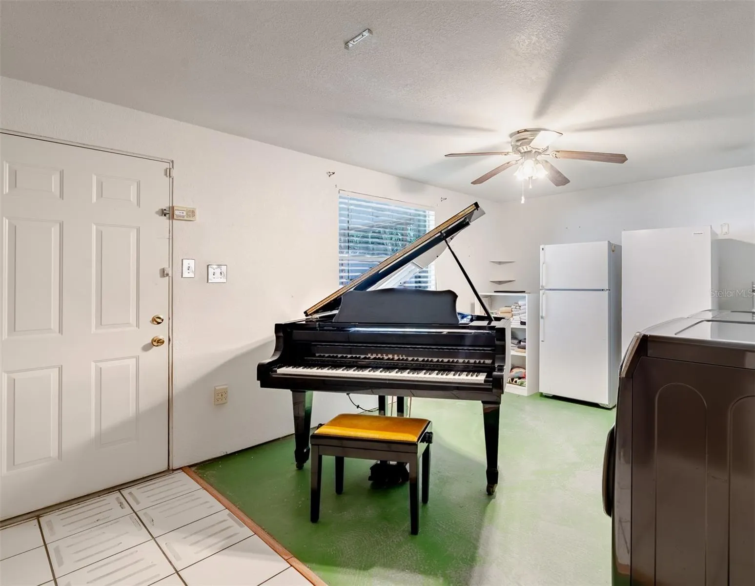 828 3RD AVE SW