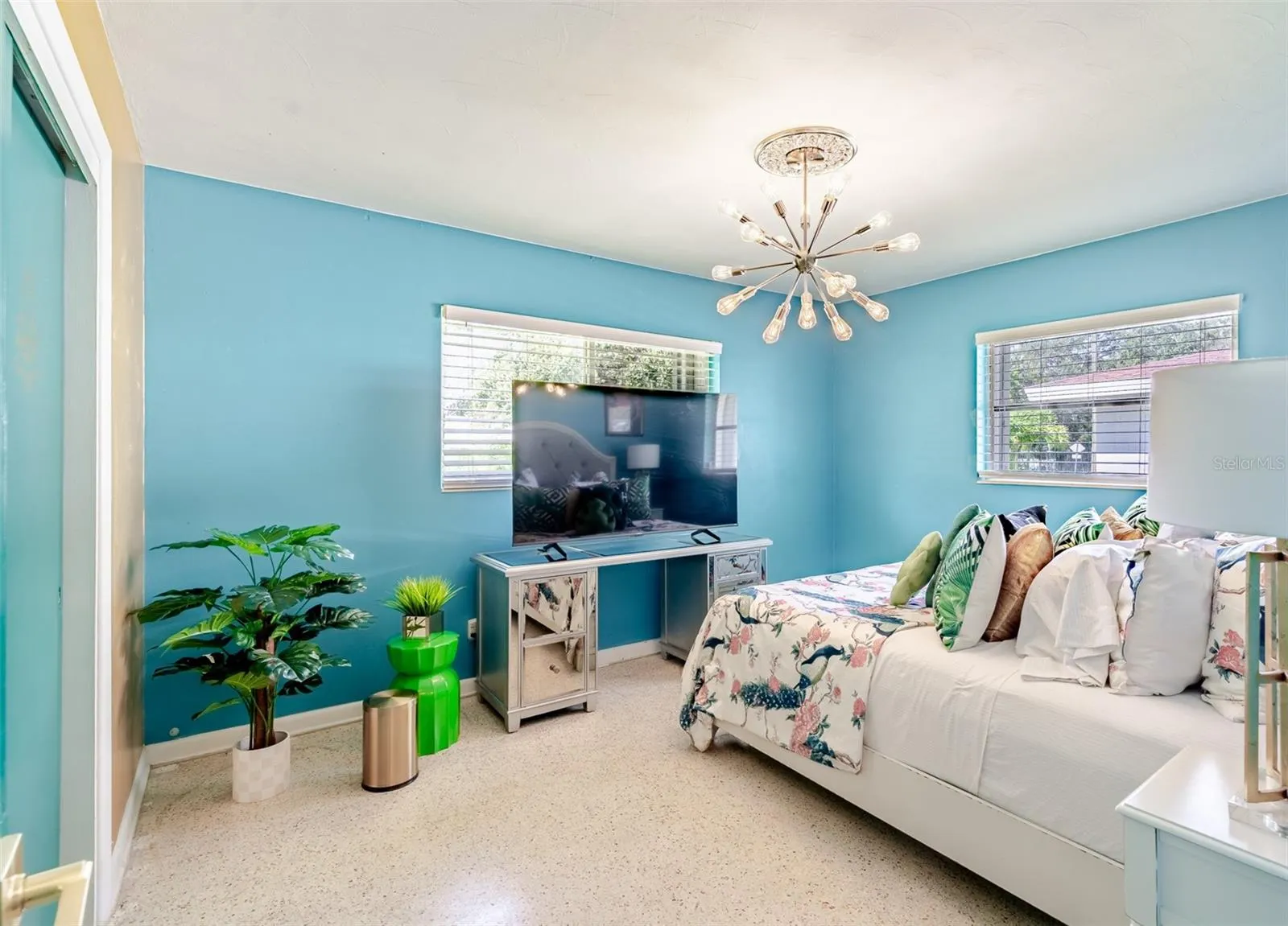 828 3RD AVE SW