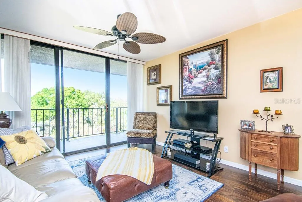 3211 W SWANN AVE #502, #502