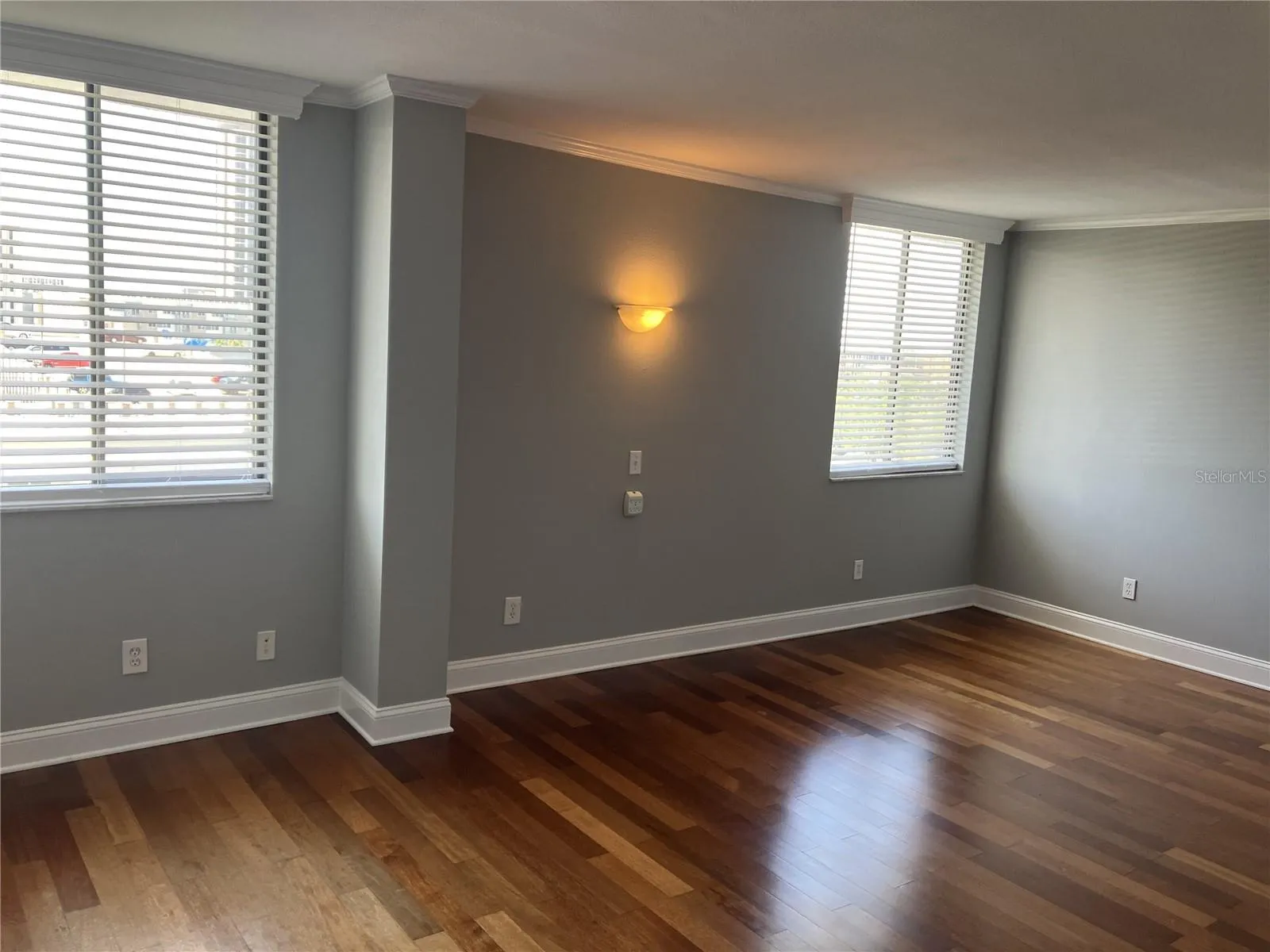 201 W LAUREL ST #PH4, #PH4