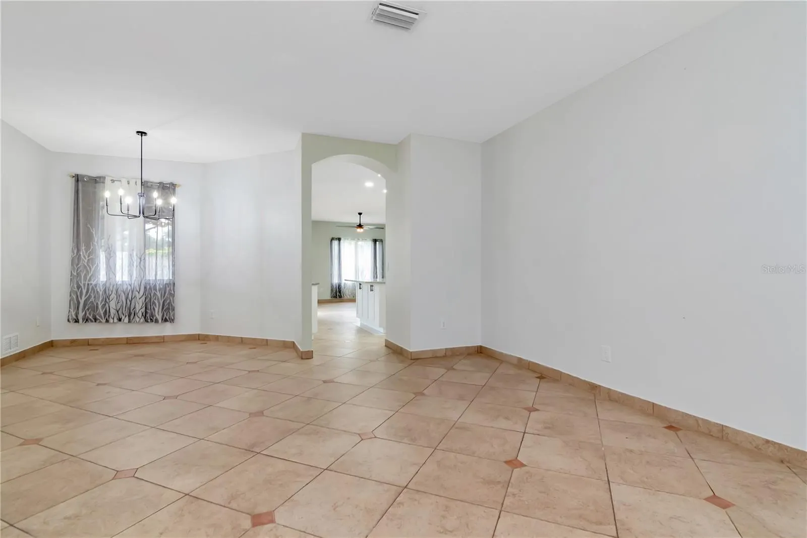 3341 PINE TOP DR