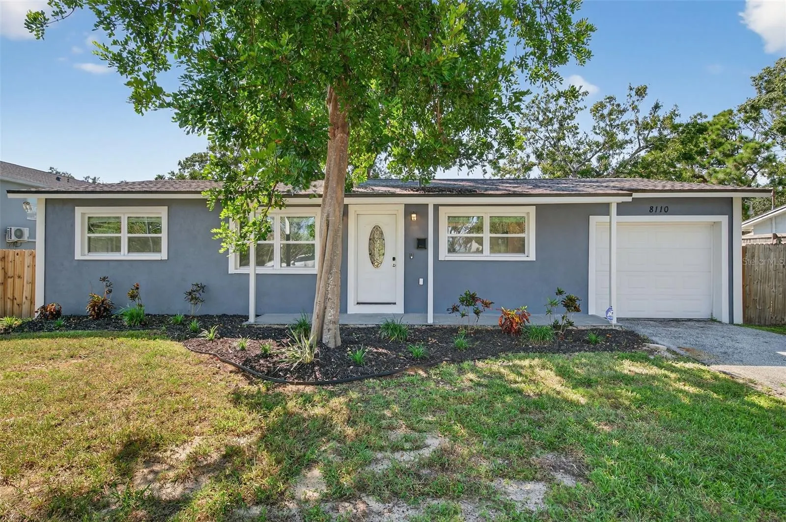 8110 MACOMA DR NE