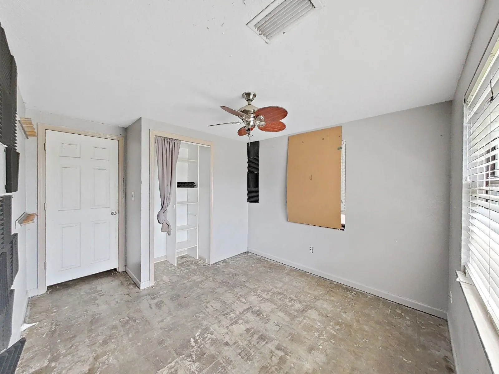 407 2ND AVE SE