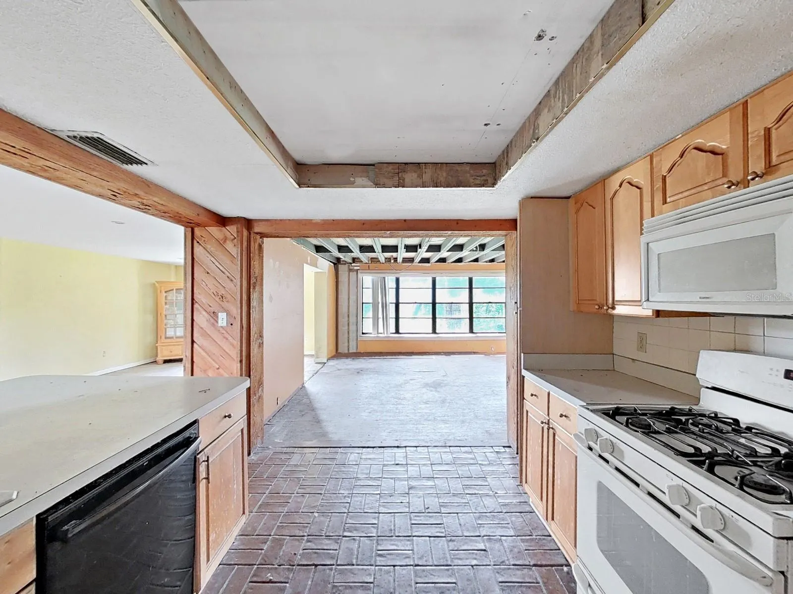 407 2ND AVE SE