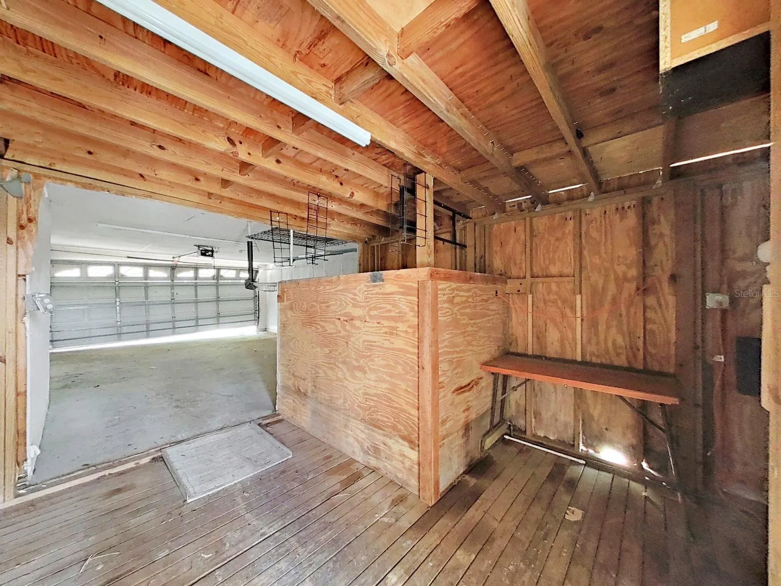 407 2ND AVE SE