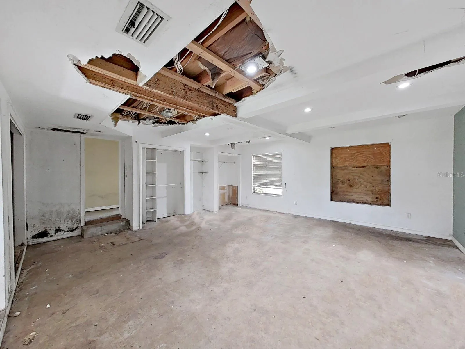 407 2ND AVE SE