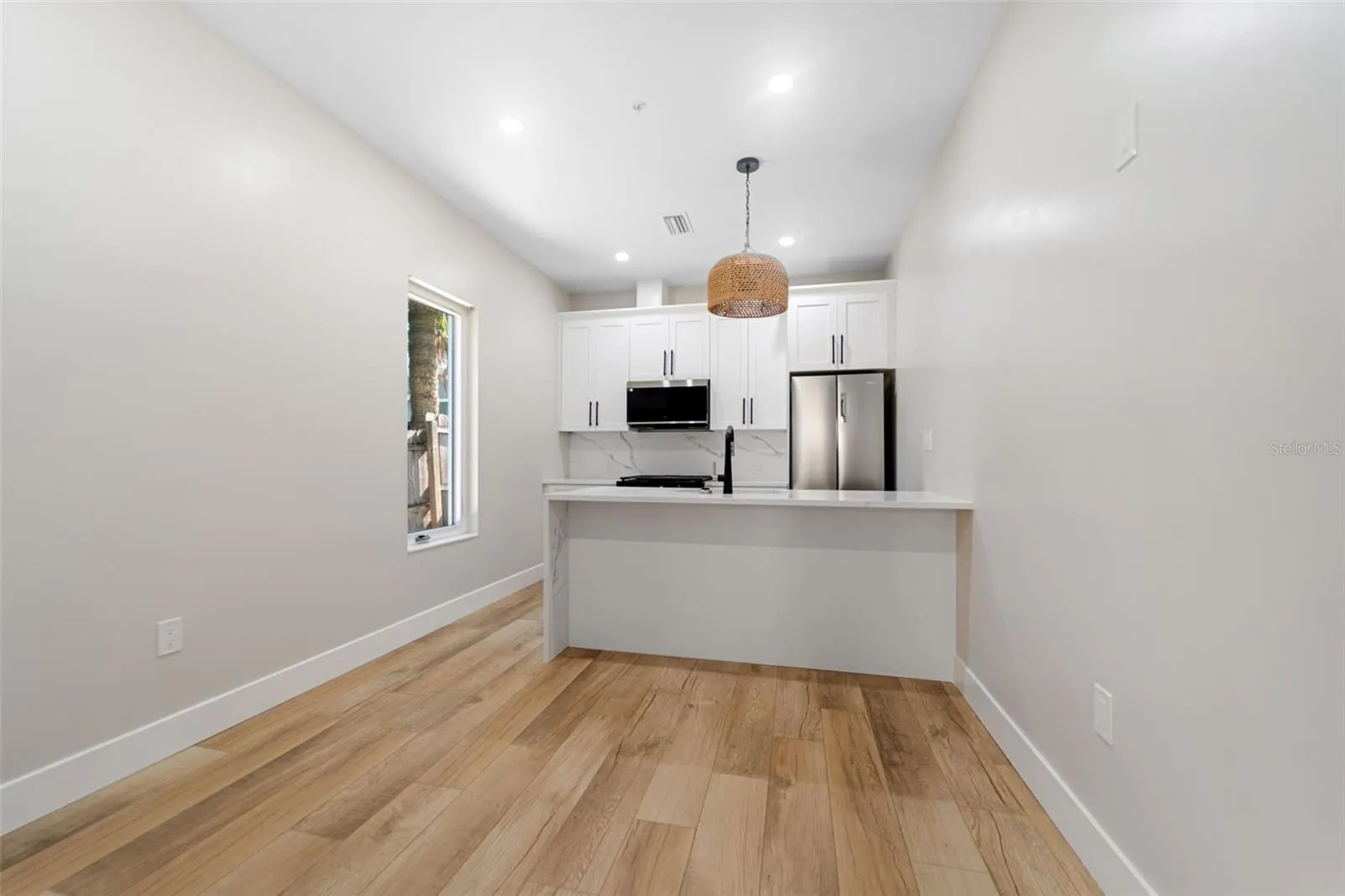 1021 DOUGLAS AVE #2, #2