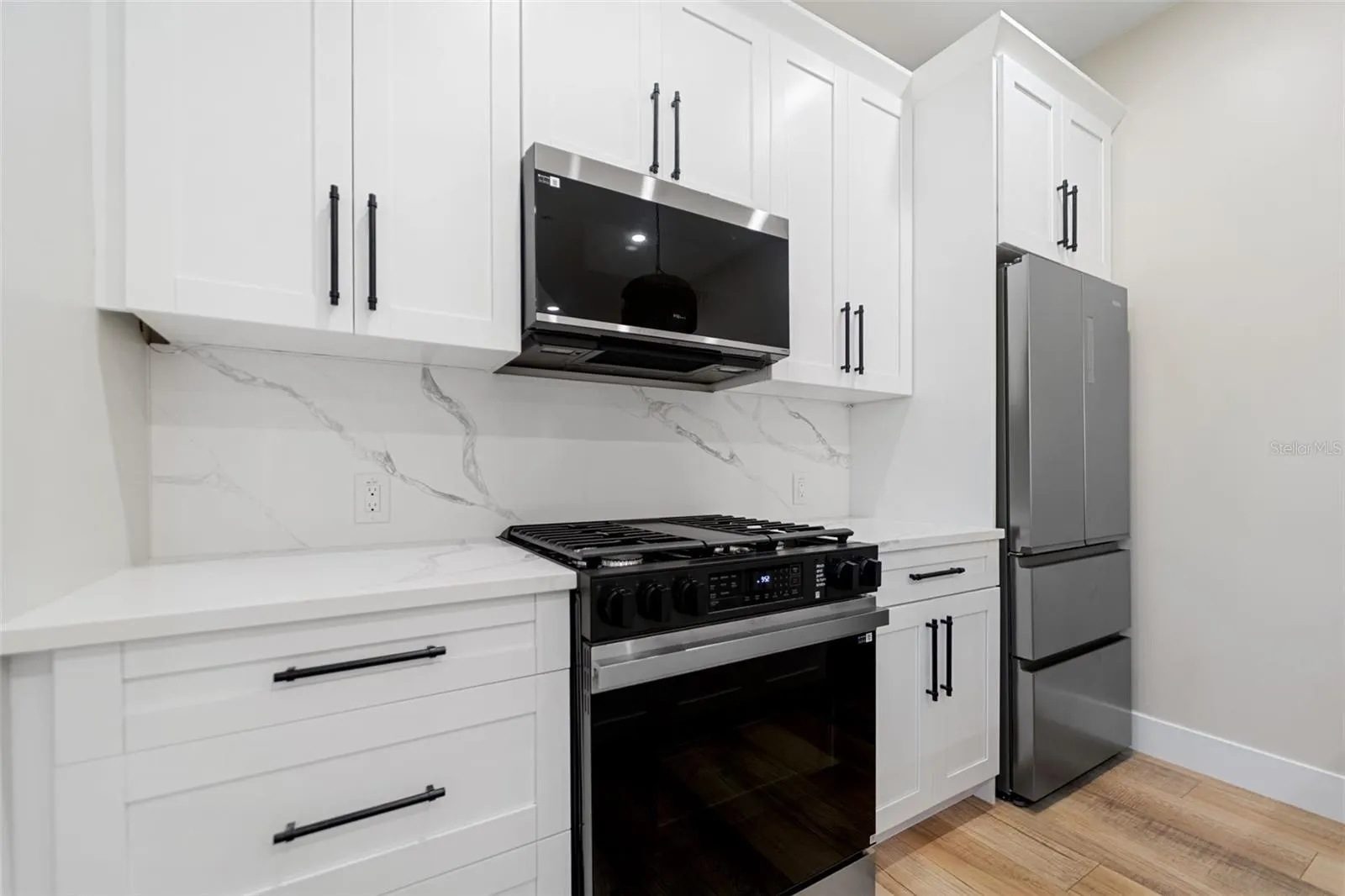 1021 DOUGLAS AVE #2, #2