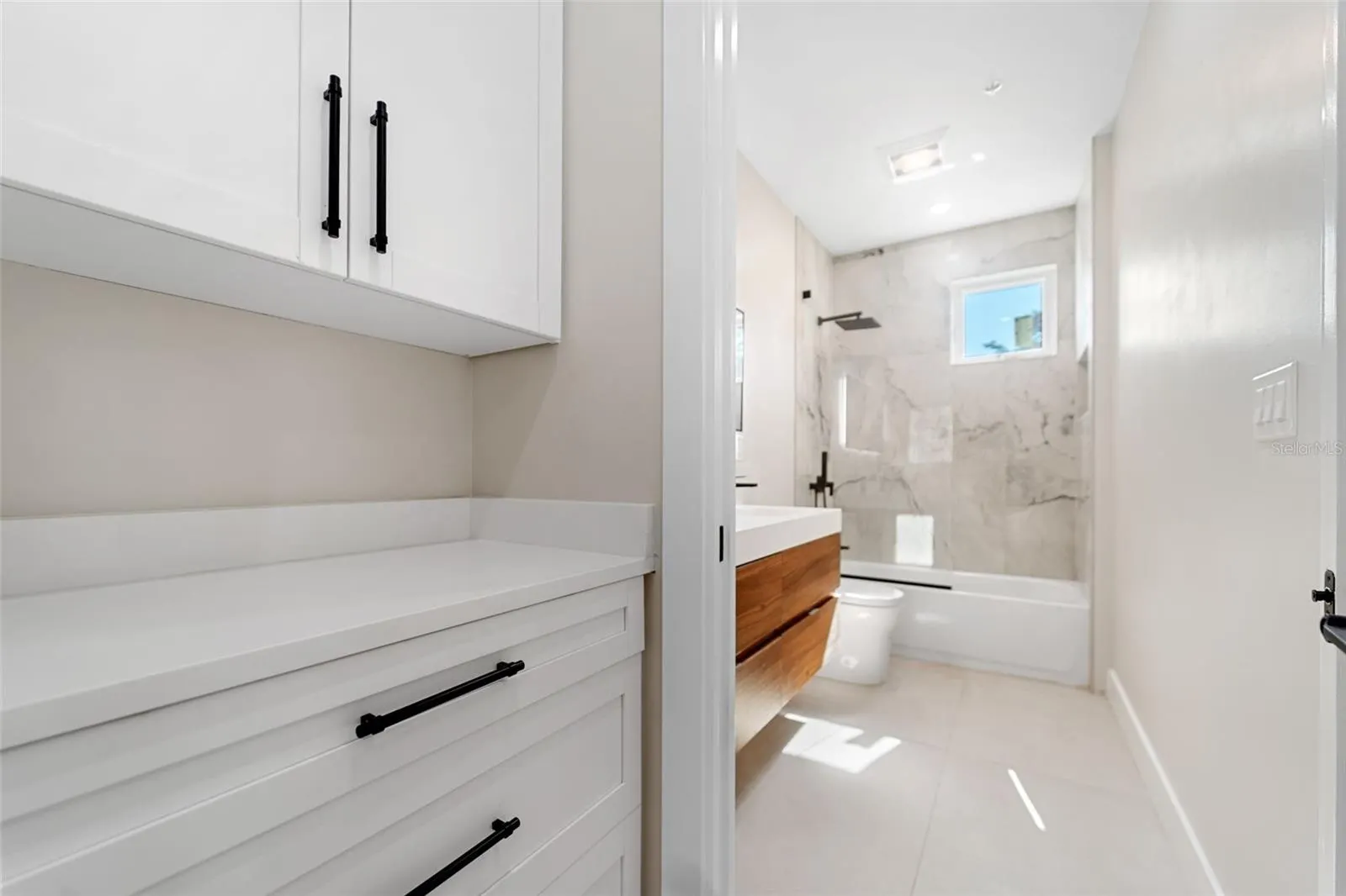 1021 DOUGLAS AVE #2, #2