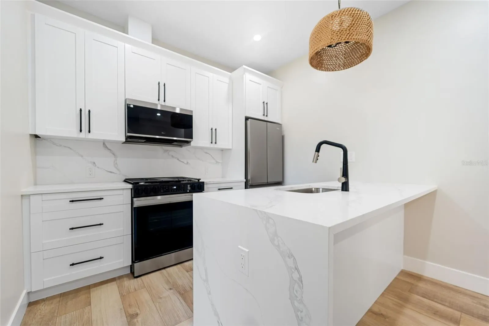 1021 DOUGLAS AVE #2, #2