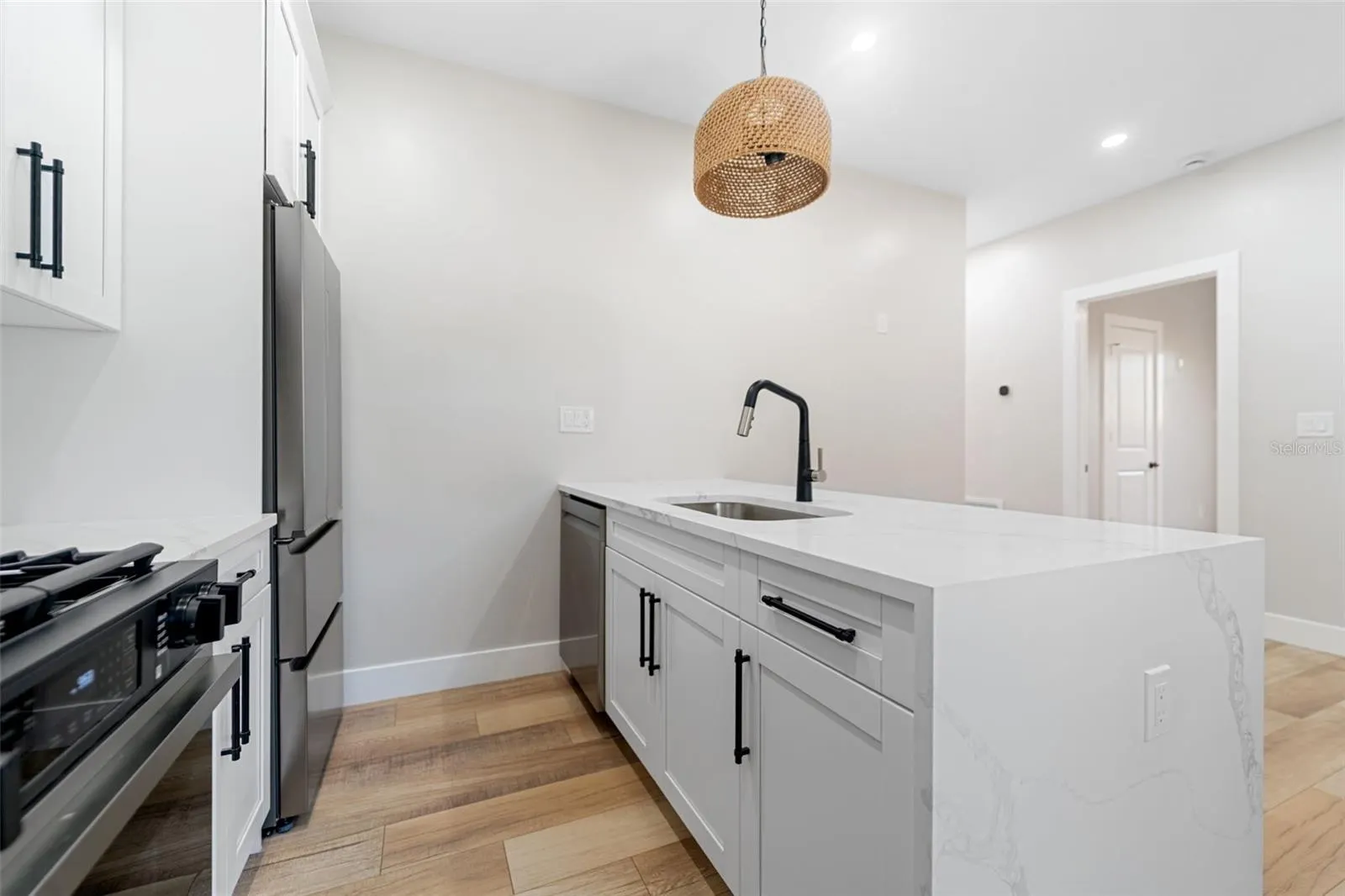 1021 DOUGLAS AVE #2, #2