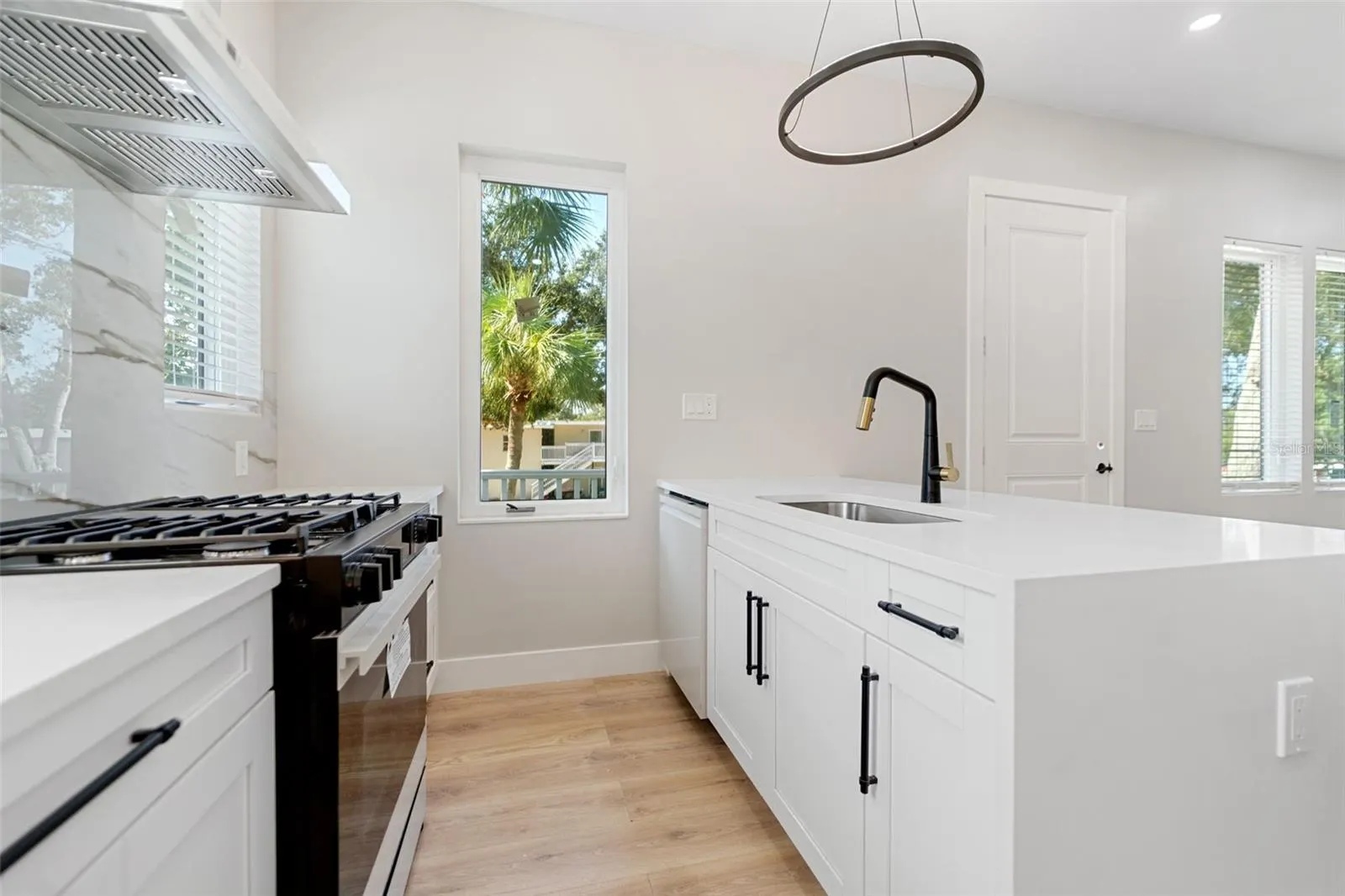 1021 DOUGLAS AVE #2, #2