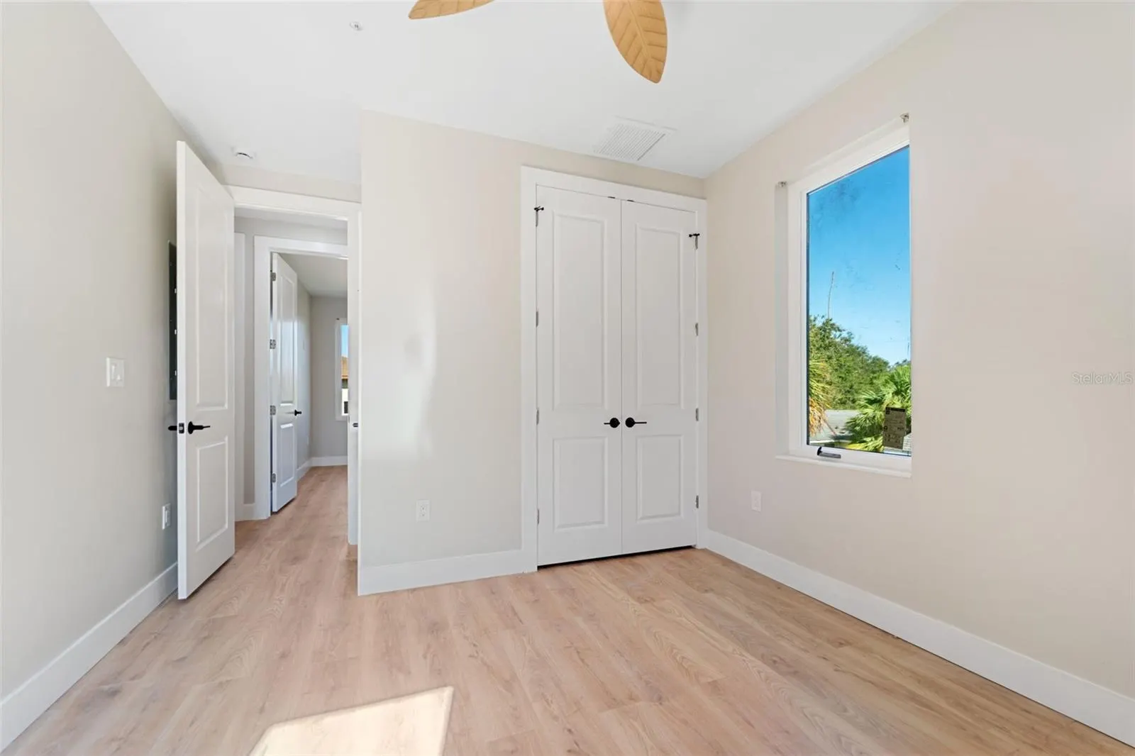 1021 DOUGLAS AVE #2, #2