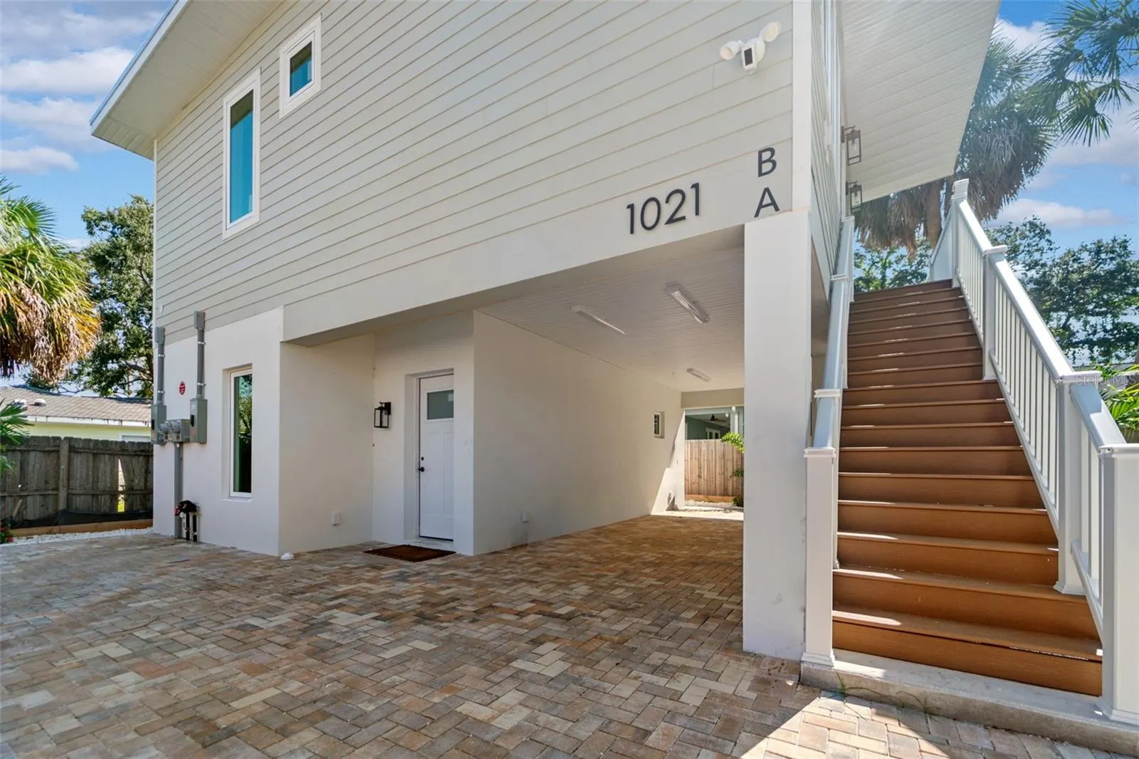 1021 DOUGLAS AVE #2, #2