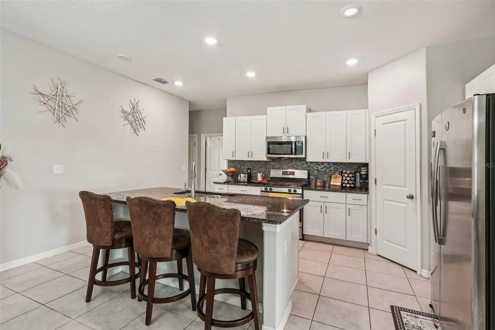 9726 CHANNING HILL DR