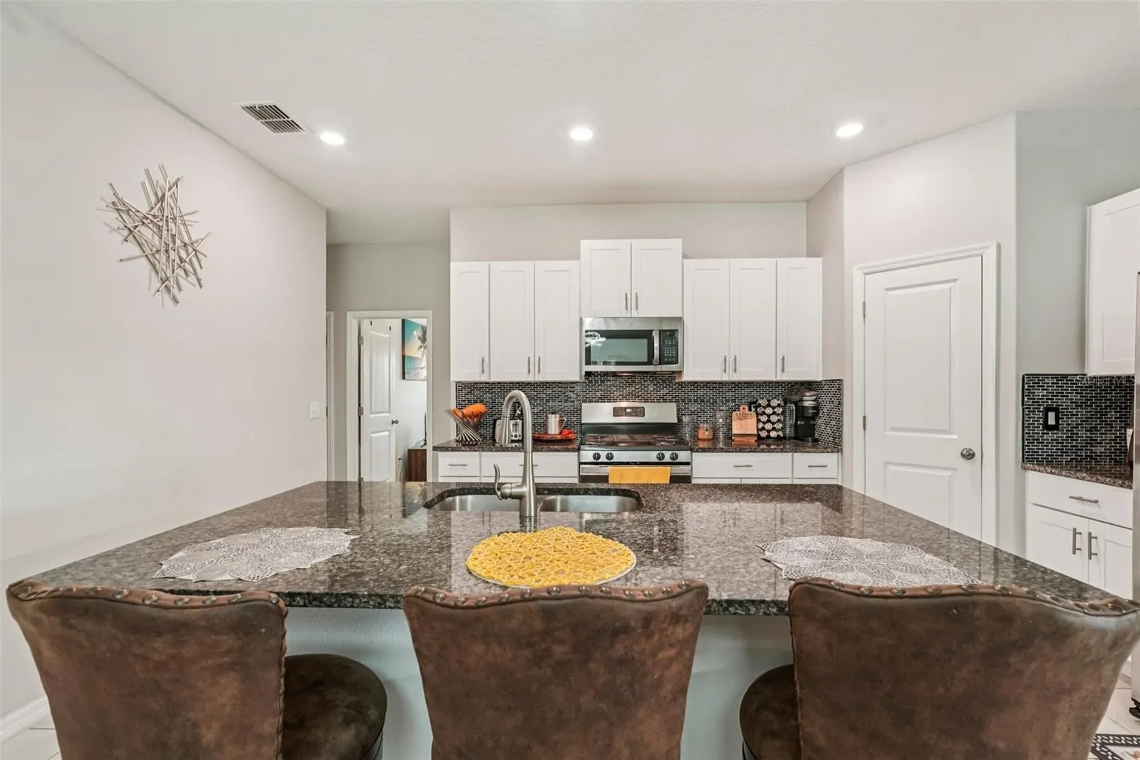 9726 CHANNING HILL DR