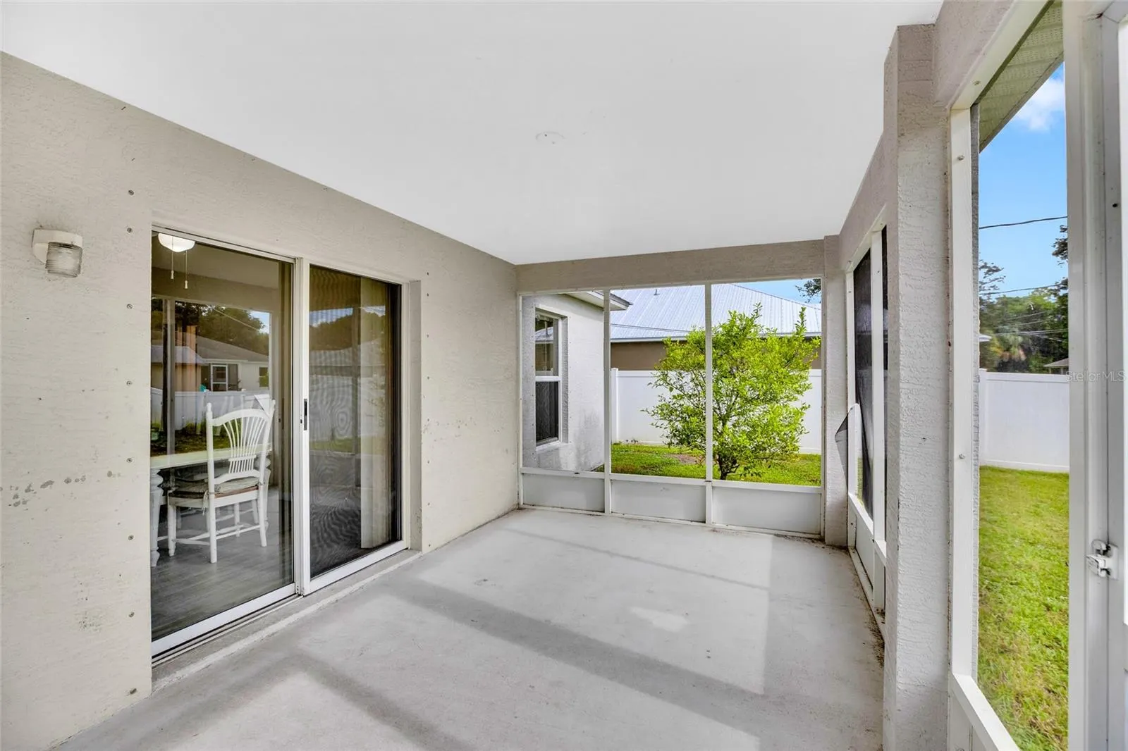 7976 105TH CT