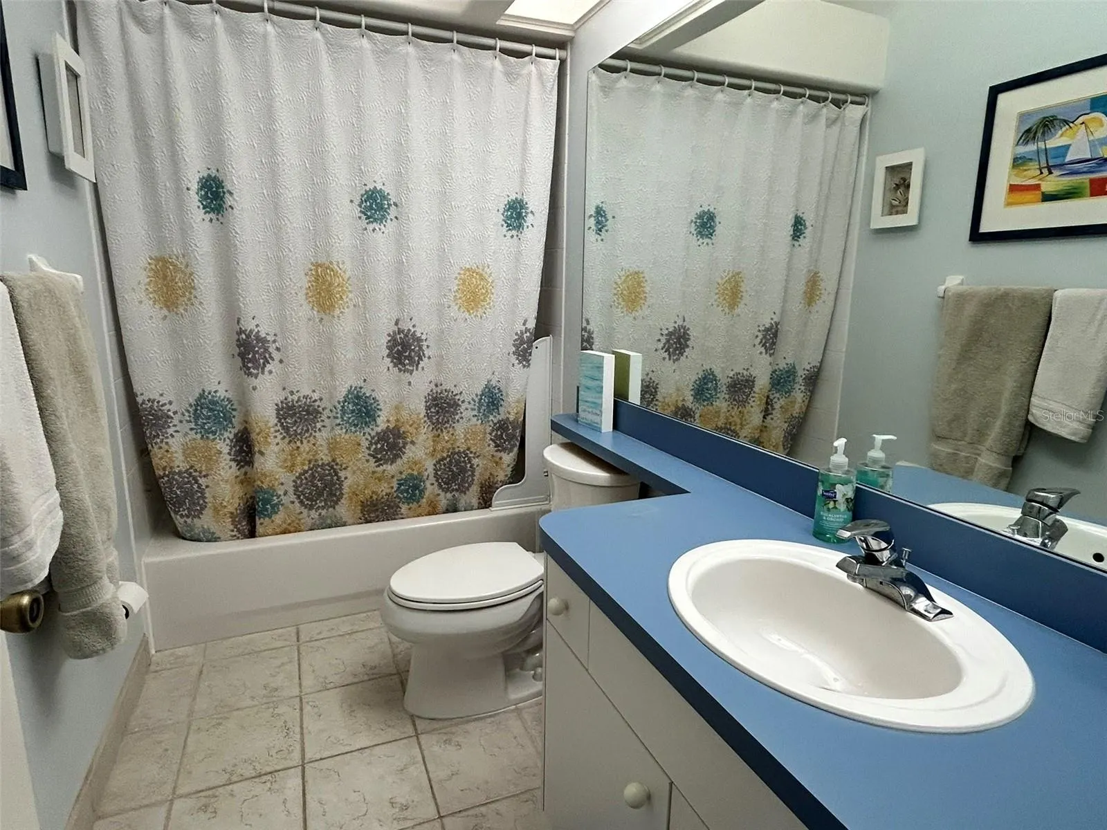 245 HEMINGWAY DR