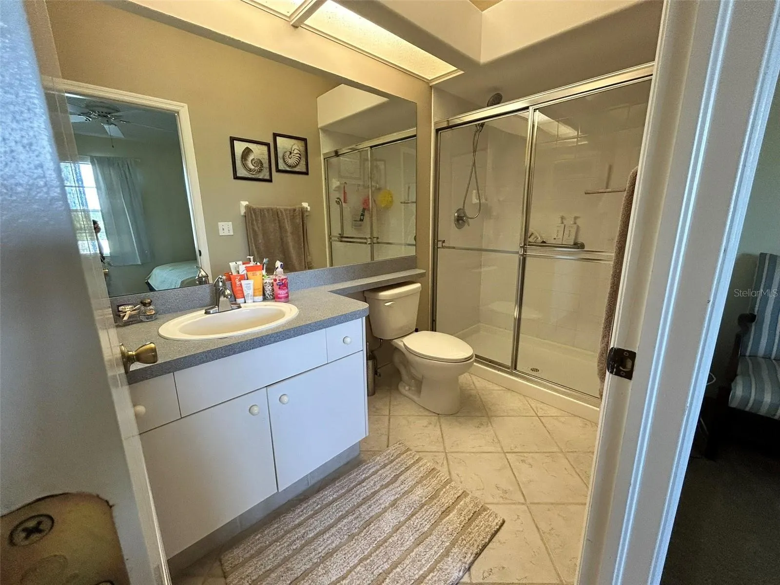 245 HEMINGWAY DR