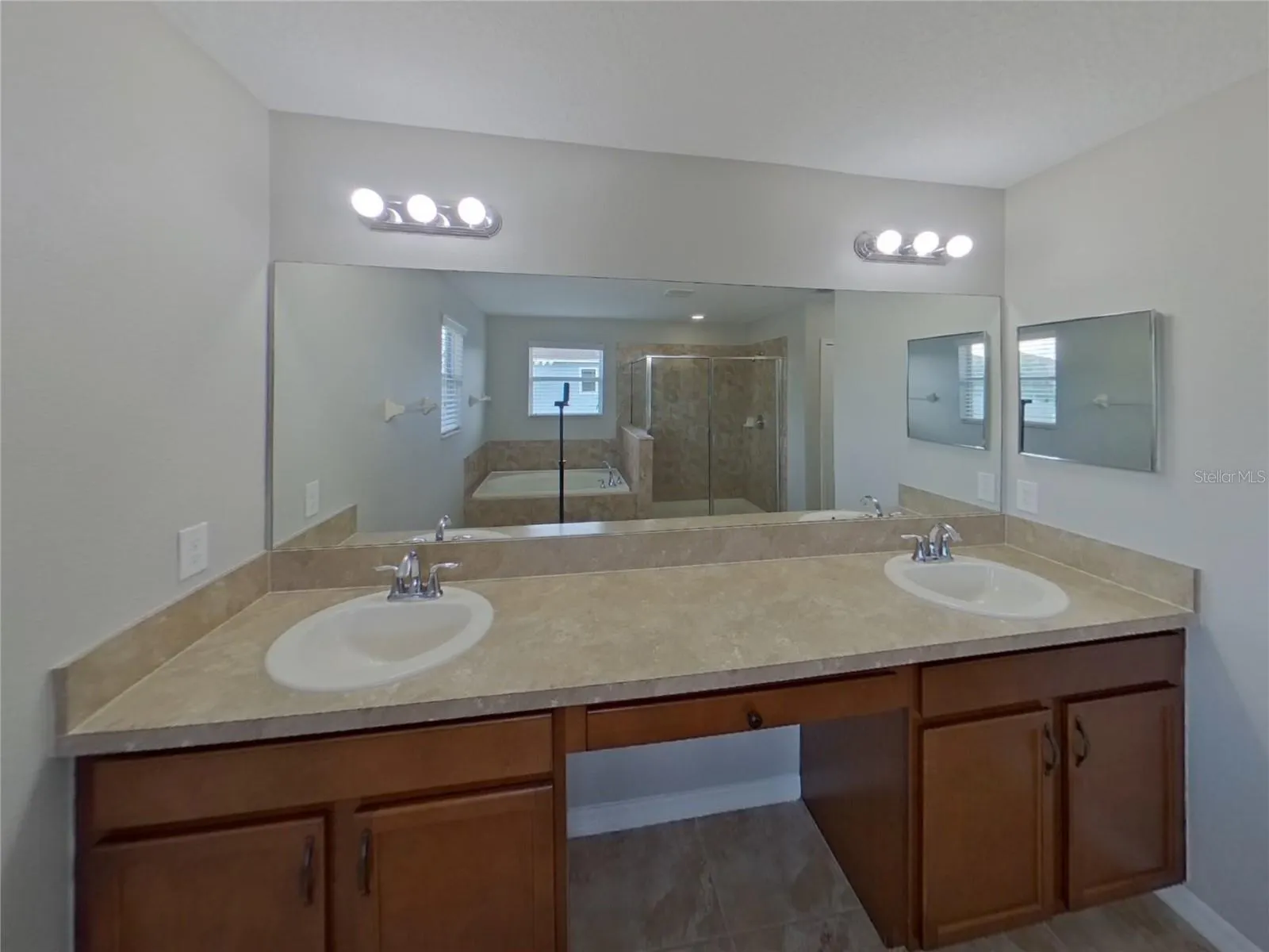 12317 KENTBROOK MANOR LN