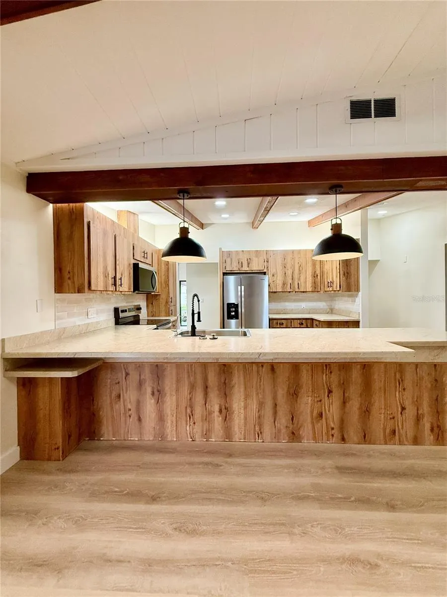 8267 NORWOOD RD