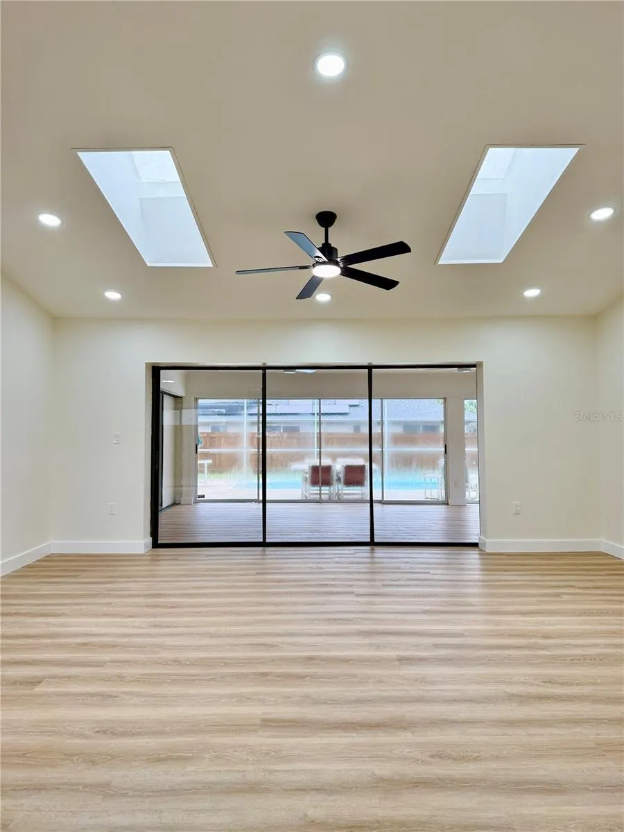 8267 NORWOOD RD