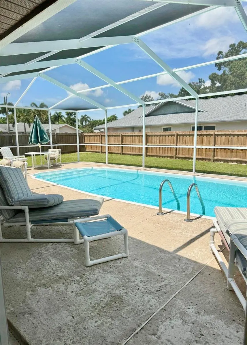 8267 NORWOOD RD