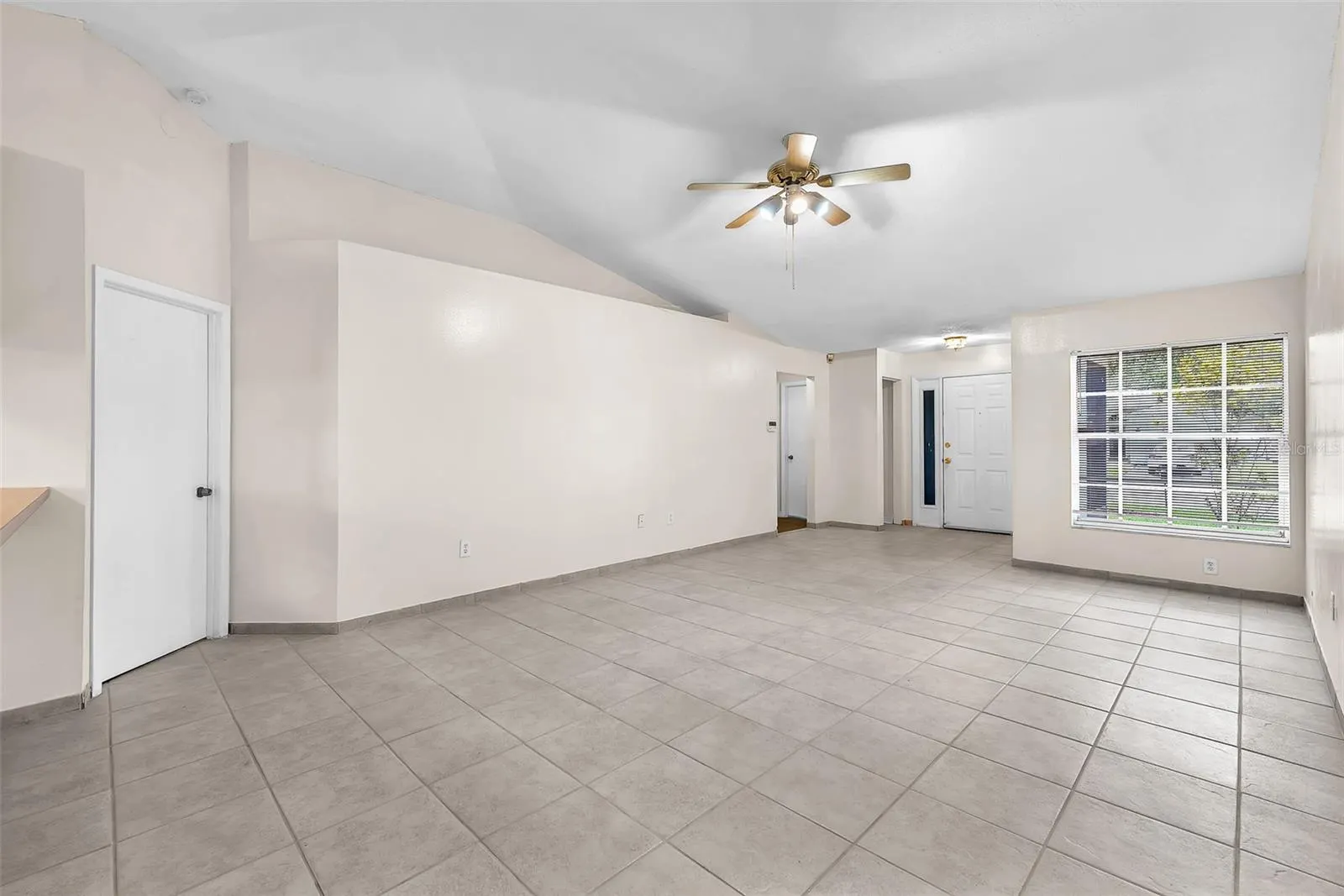 1816 ELLINGTON CT