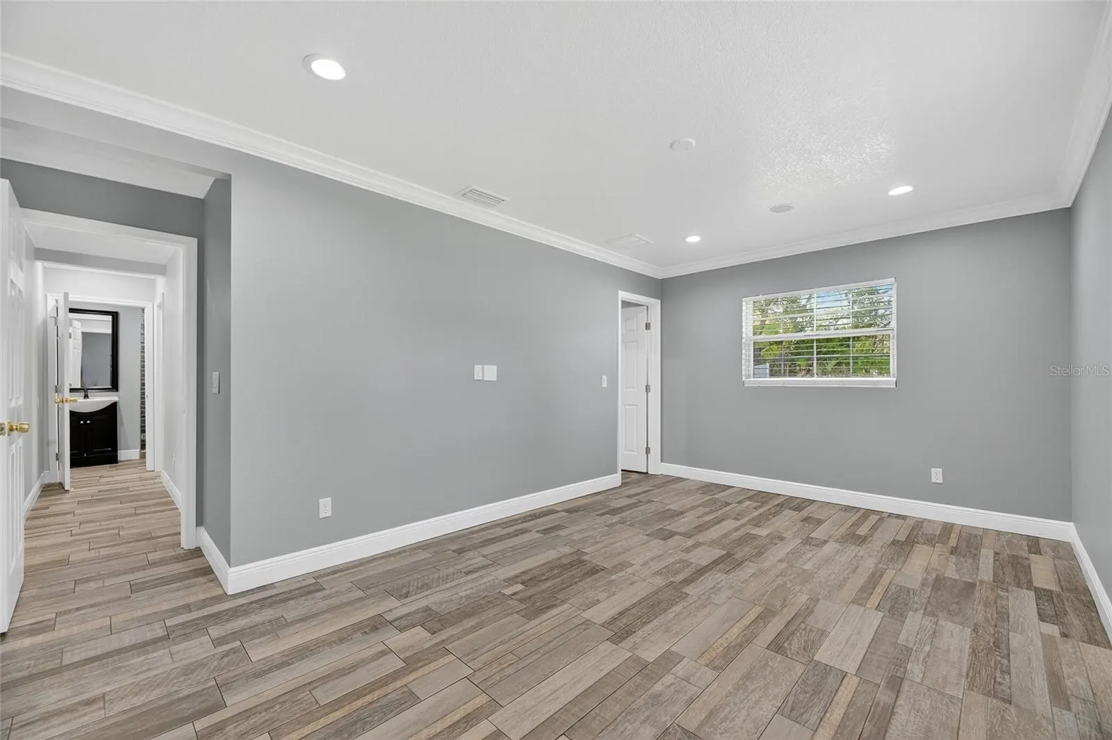 508 CLARISSA DR