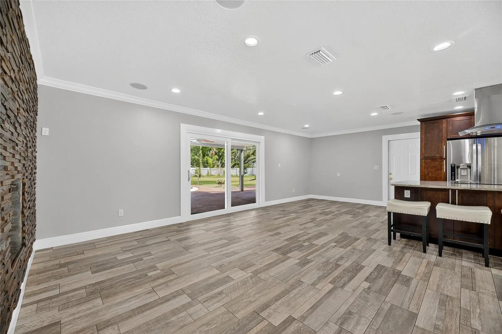 508 CLARISSA DR