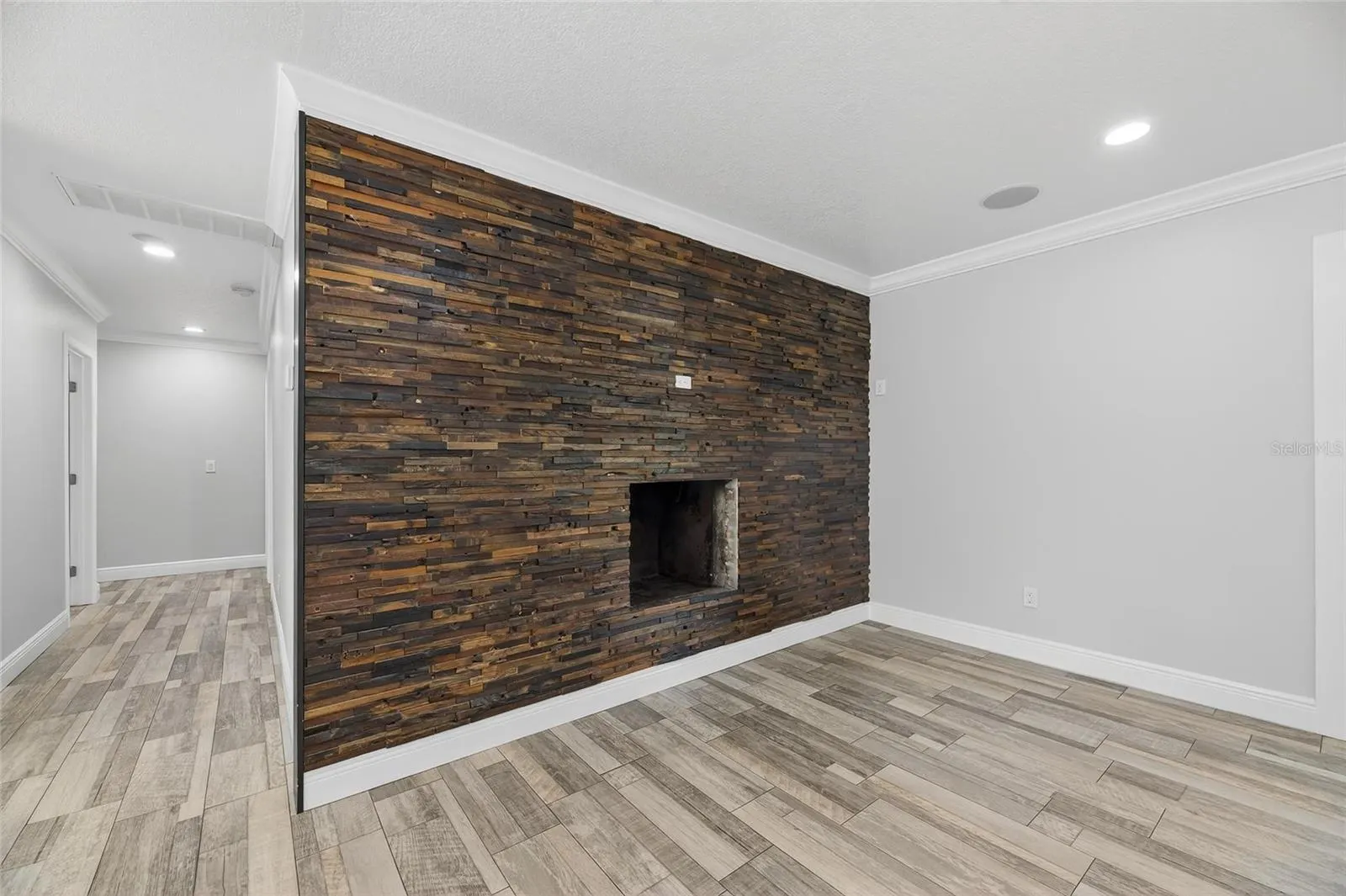 508 CLARISSA DR