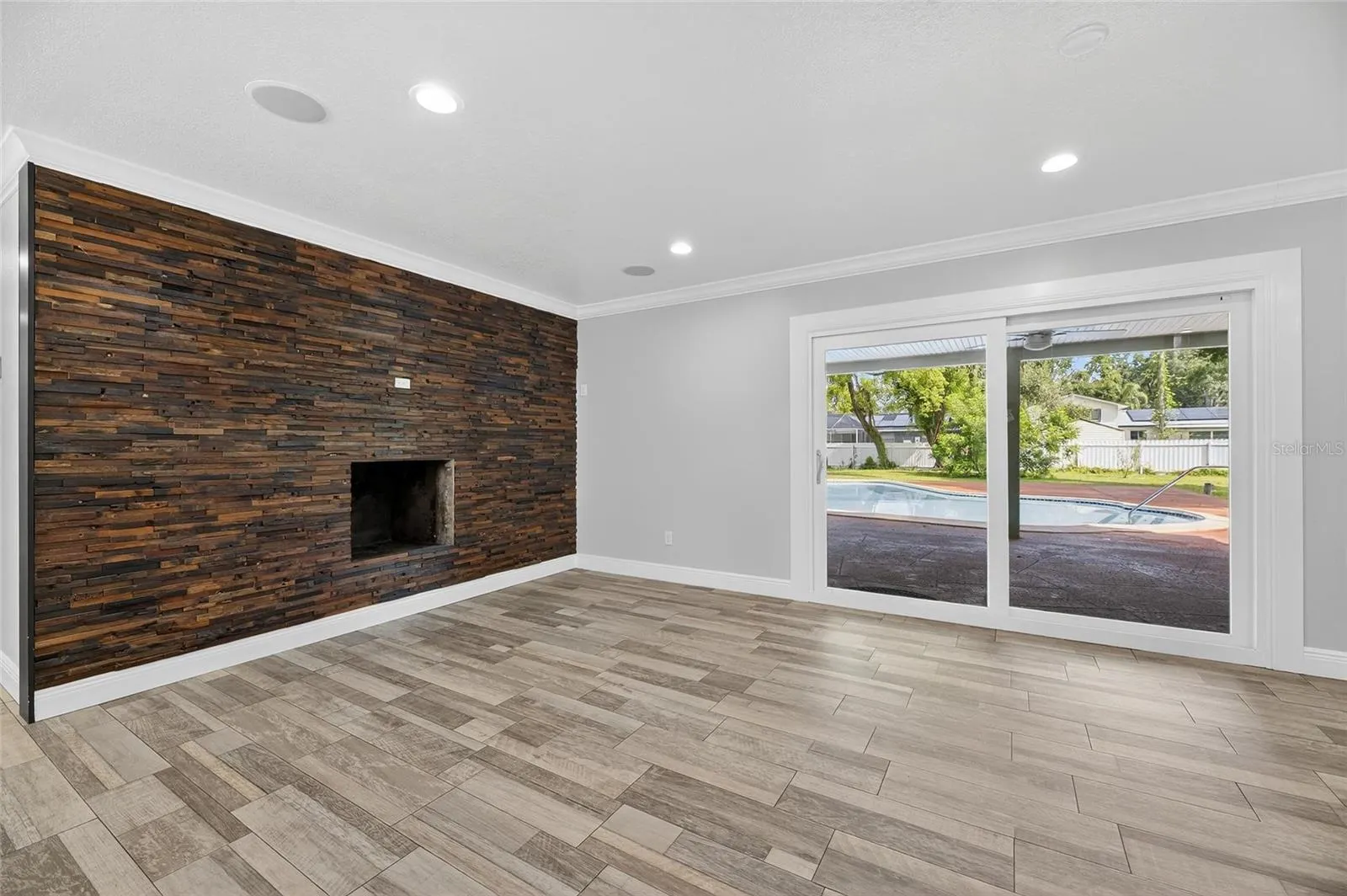 508 CLARISSA DR